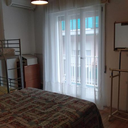 Azzurra Casa Vacanza Ventimiglia Bagian luar foto